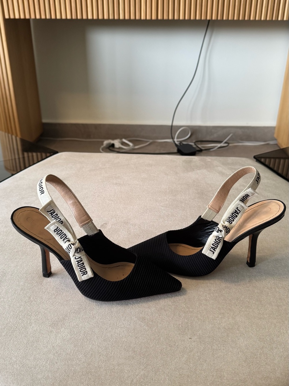 Dior Black Pointed Slingback Pumps with White Logo Bow - Picture 3 of 8